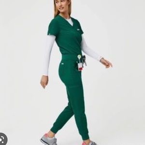 Figs SET Hunter Green Catarina Top Zamora Bottoms